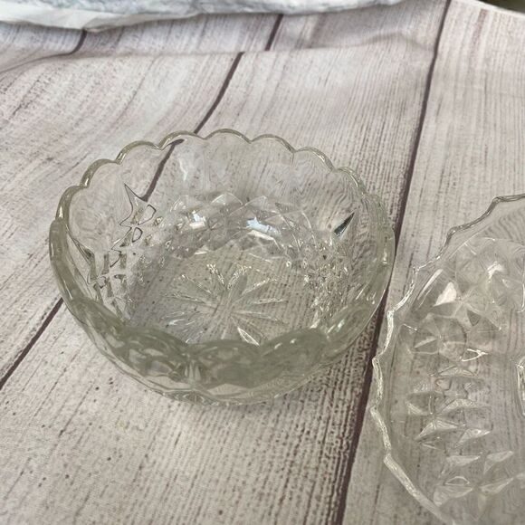 Beveled glass candy dish w/removable lid - Picture 2 of 7